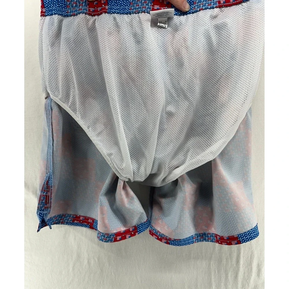 Vineyard Vines Boys Swim Trunks L Patriotic American Flag Patchwork Blue Red